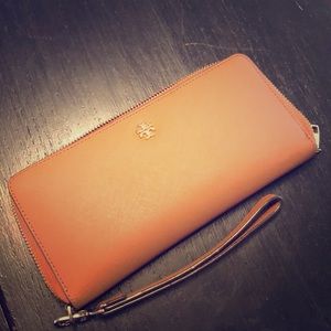 Tory Burch Camel Continental Zip Wallet